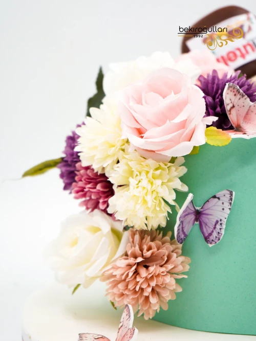 Çiçek Ve Çikolata Detay Butik Pasta