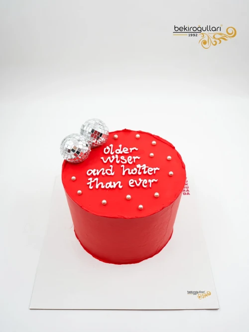 Disko Topu Detay Kırmızı Naked Pasta