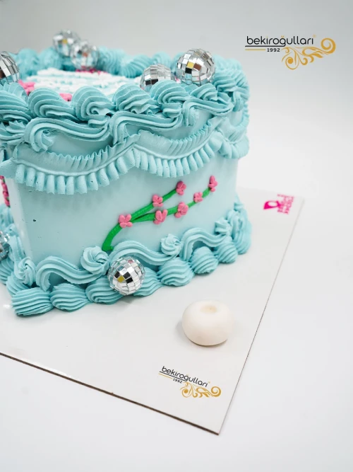 Disko Topu Detay Naked Pasta