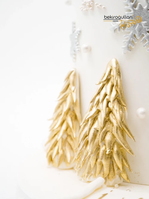 Geyik Ve Gold Detay Butik Pasta