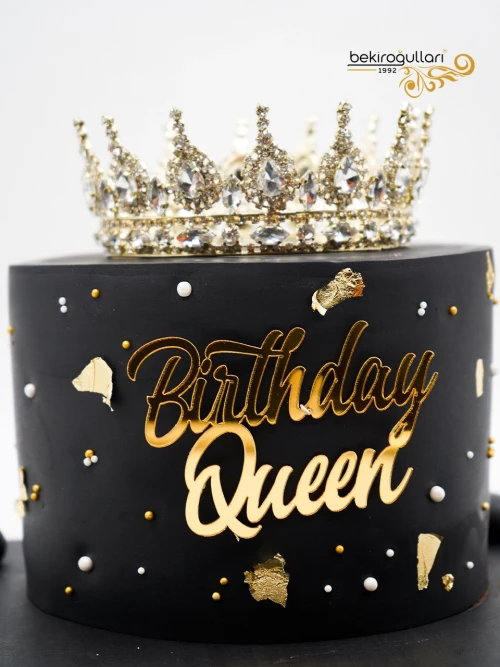 Gold Taç Detay Siyah Tasarım Pasta