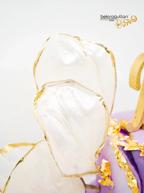 Harf Ve Gold Detay Butik Pasta