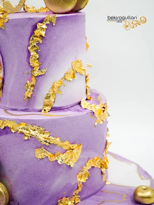 Harf Ve Gold Detay Butik Pasta