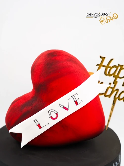 Kalp Detay Butik Pasta