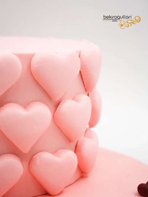 Kalp Detay Butik Pasta