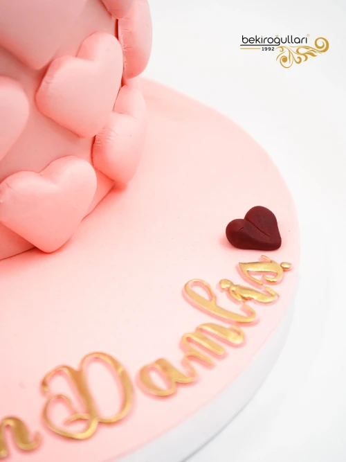 Kalp Detay Butik Pasta