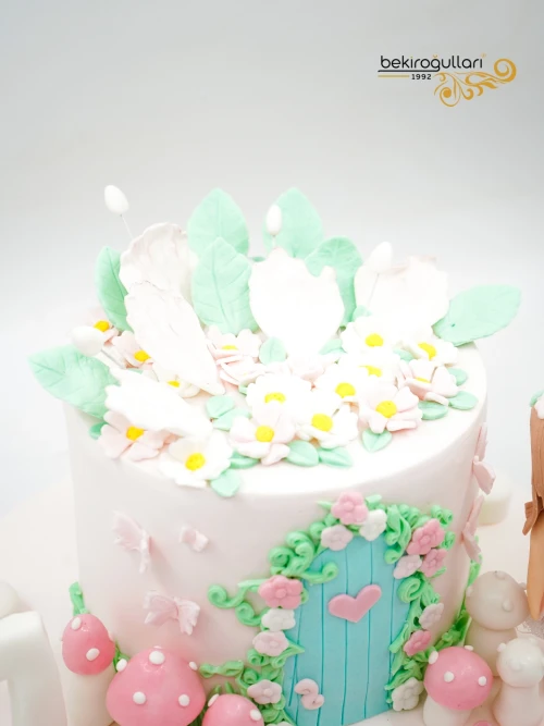 Kız Çocuk Detay Konsept Pasta