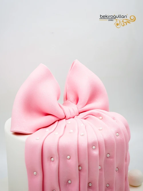 Kurdel Ve İnci Detay Konsept Pasta