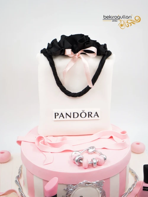 Makyaj Malzemeleri Tasarım Butik Pasta