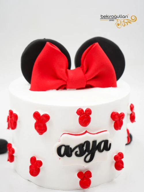 Minnie Mouse Tasarım Pasta
