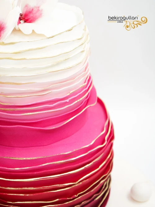 Pembe Çiçek Detay Tasarım Pasta