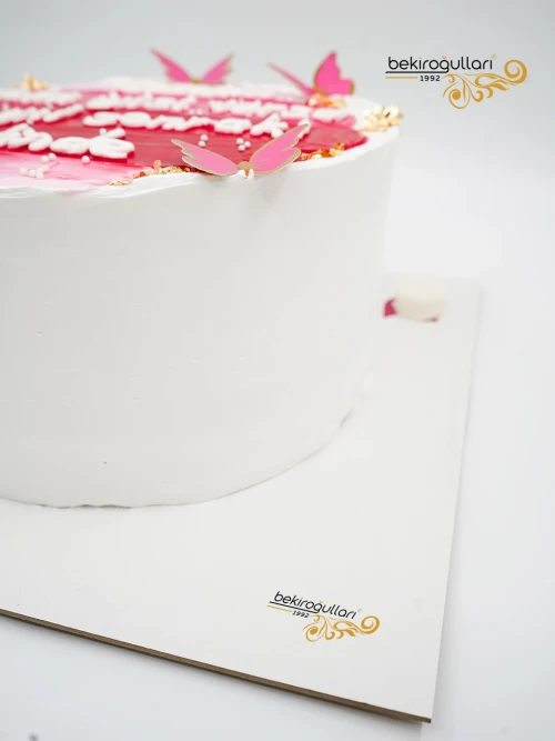 Pembe Kelebek Detay Naked Pasta