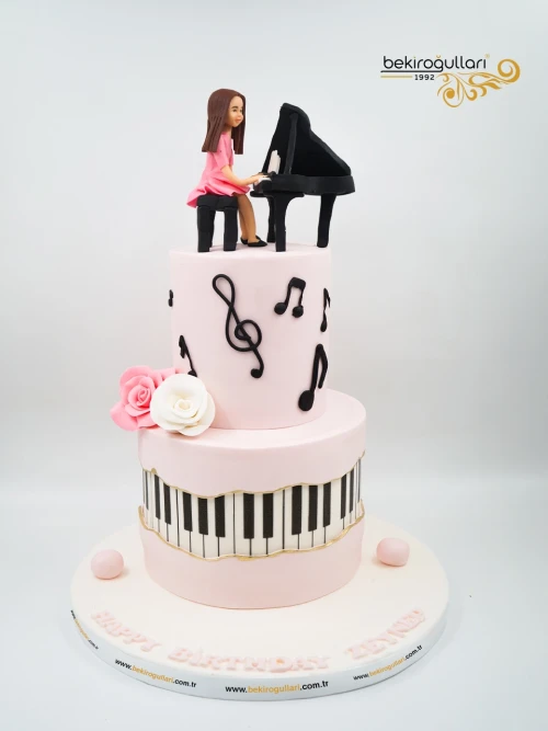 Piyano Ve Kız Çocuk Detay Konsept Pasta