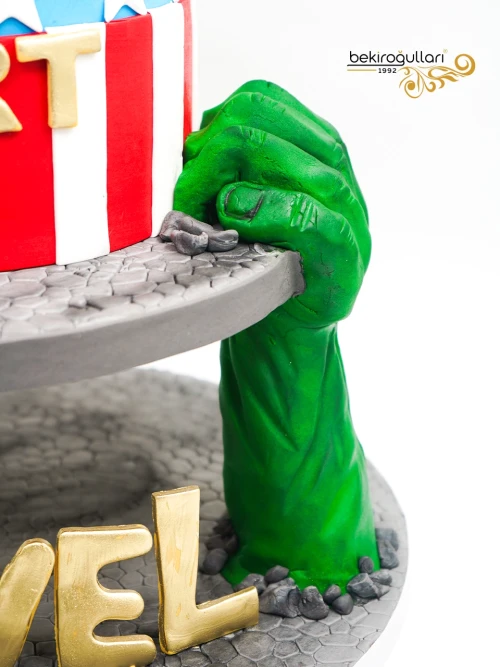 Süper Kahramanlar Butik Pasta