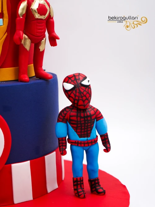 Süper Kahramanlar Tasarım Butik Pasta