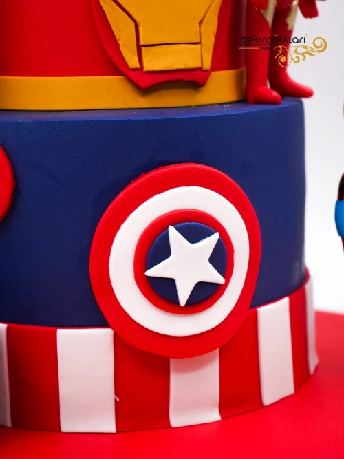 Süper Kahramanlar Tasarım Butik Pasta