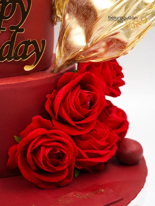 Taç Ve Gül Detay Konsept Pasta