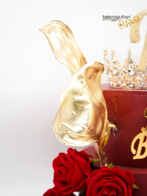 Taç Ve Gül Detay Konsept Pasta