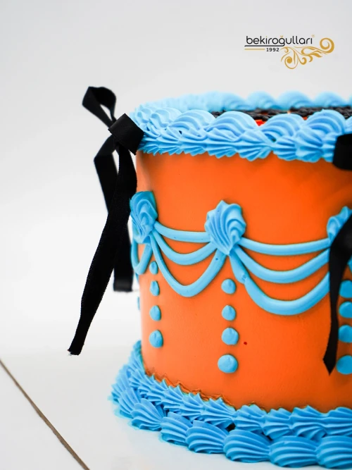 Turuncu Ve Mavi Detay Naked Pasta