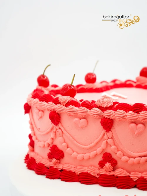 Vişne Süslemeli Naked Cake
