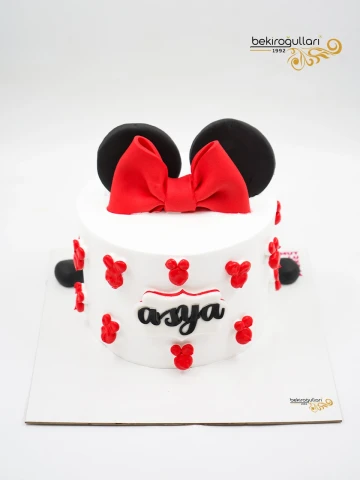 Minnie Mouse Tasarım Pasta