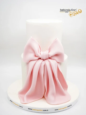 Pembe Kurdele Detay Konsept Pasta